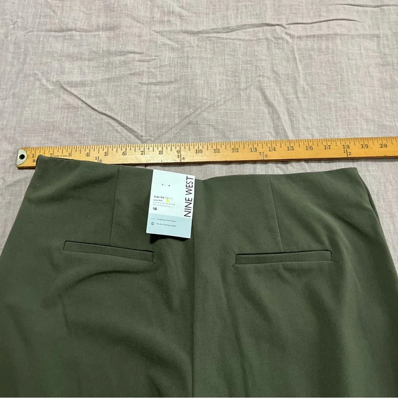 NWT Nine West Side zip high rise flat front pants olive green Plus Size 16 - Picture 8 of 8